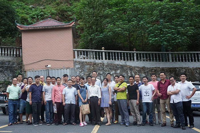年中總結(jié)暨交流分享會(huì)